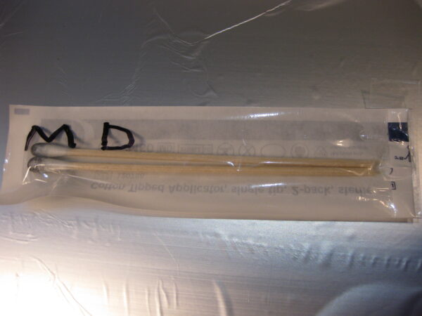 Moby Dick (Albino A+ x Golden Teacher) Spore Swabs