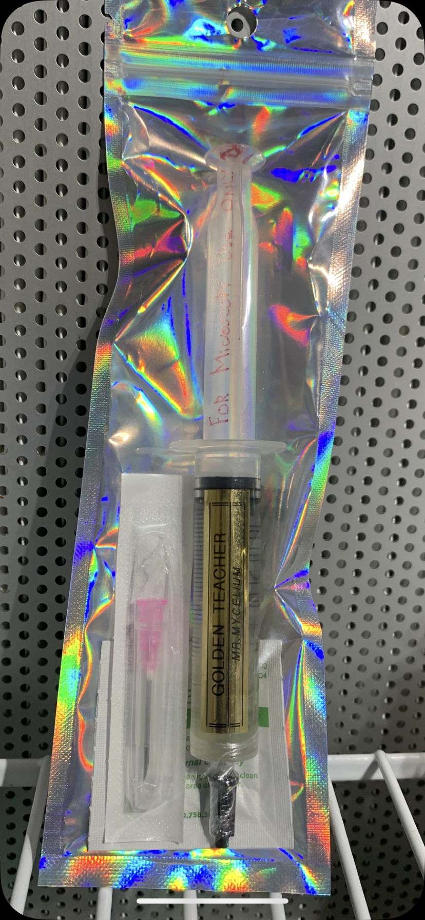 Golden Teacher Research Syringe